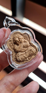 Thai amulet Phra Pong Pidta Waikru 66 Ban Meedee Por Pong Nuammana Lucky Charm Pendant Hole Blessed Genuine Authentic Waterproof case