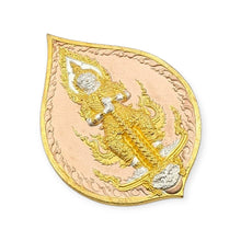 Thai amulet Rian Taowesuwan Mahathep Maha Baramee, Maha Aumnaj edition Lp Phat back with Garuda Phaya Krut