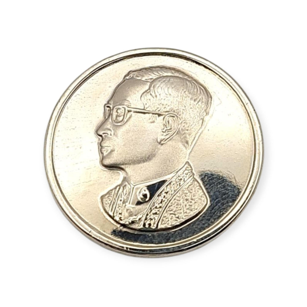 Thai amulet coin King Rama 9 King Bhumibol Khumklow BE 2522 Emerald temple