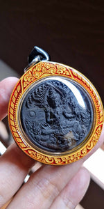 Thai amulets Phra Jatukam Ramathep Appipanya Maha Sethtee Aj Chalermchai Kositpipat BE 2550, Pim Lek 3.2 cm. diameter
