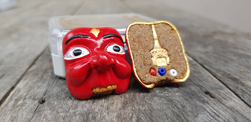 Thai amulets Pranboon mask Give fame Success entertaining career